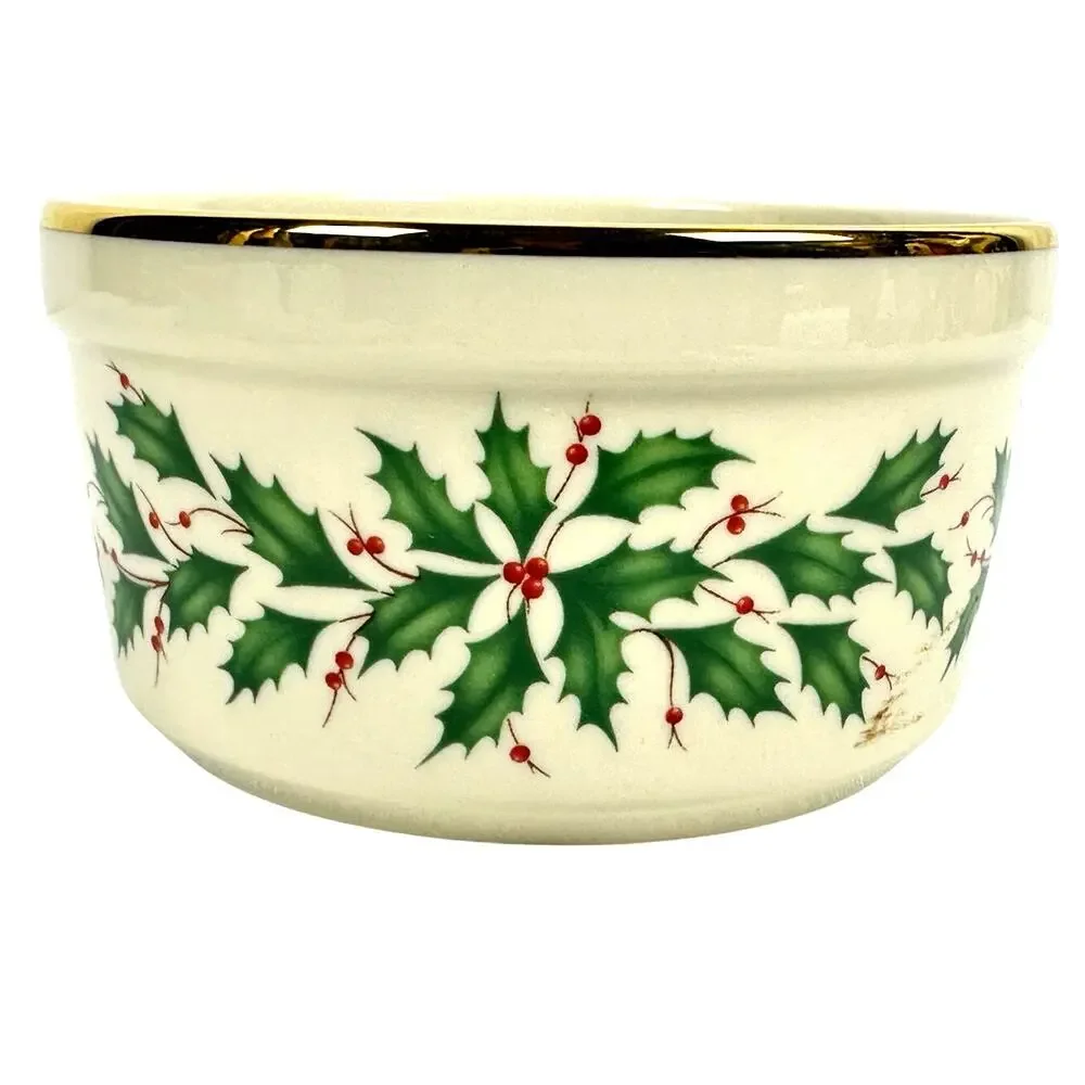 Lenox Holiday Dimension Holly Berries Gold Rim 4.75
